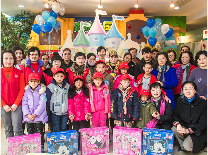2016年 麗妍雅集 HEROLE CLUB攜手愛心會員開啟11名云南香格里拉先心病小朋友的迪士尼尋夢之旅
